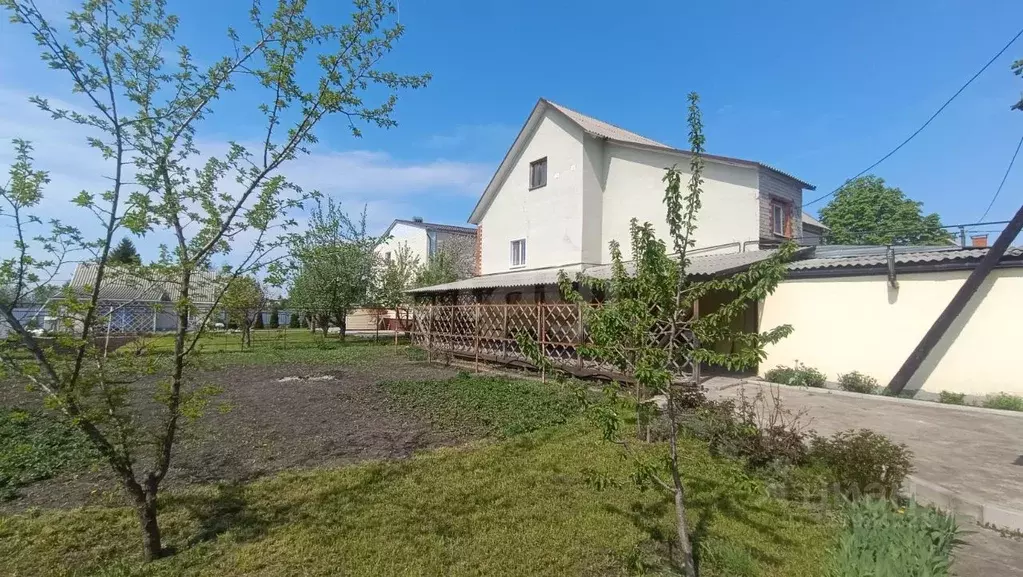 Дом в Саратовская область, Балашов Индустриальный проезд, 4 (250 м) - Фото 1