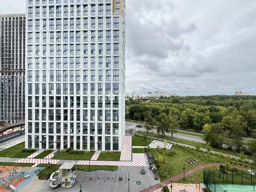 Продается 3-комнатная квартира - Фото 1