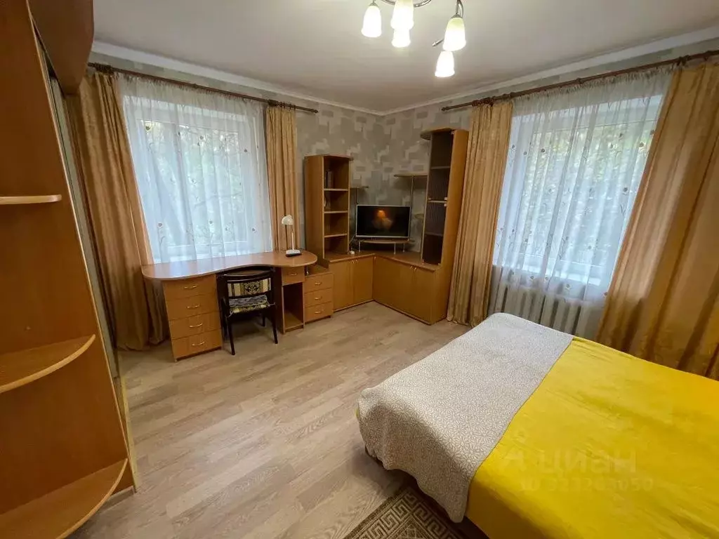 3-к кв. Калининградская область, Калининград Нарвская ул., 28 (90.0 м) - Фото 2