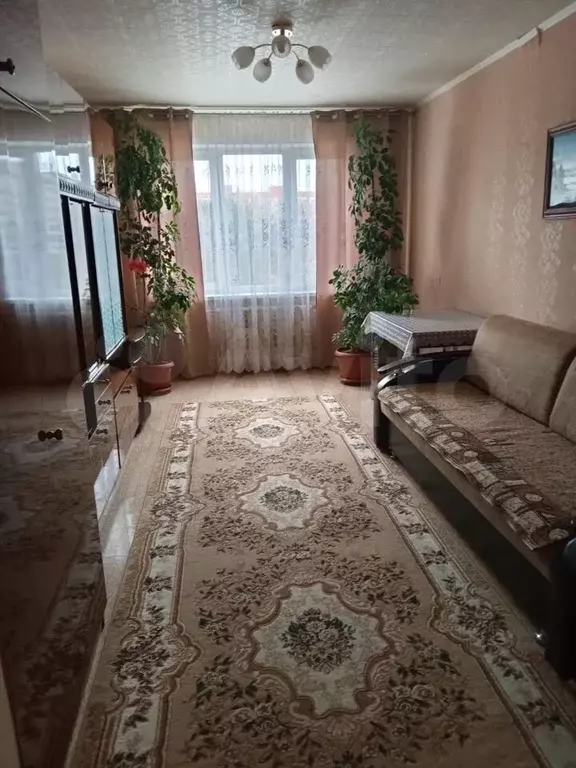 2-к. квартира, 52 м, 4/9 эт. - Фото 0
