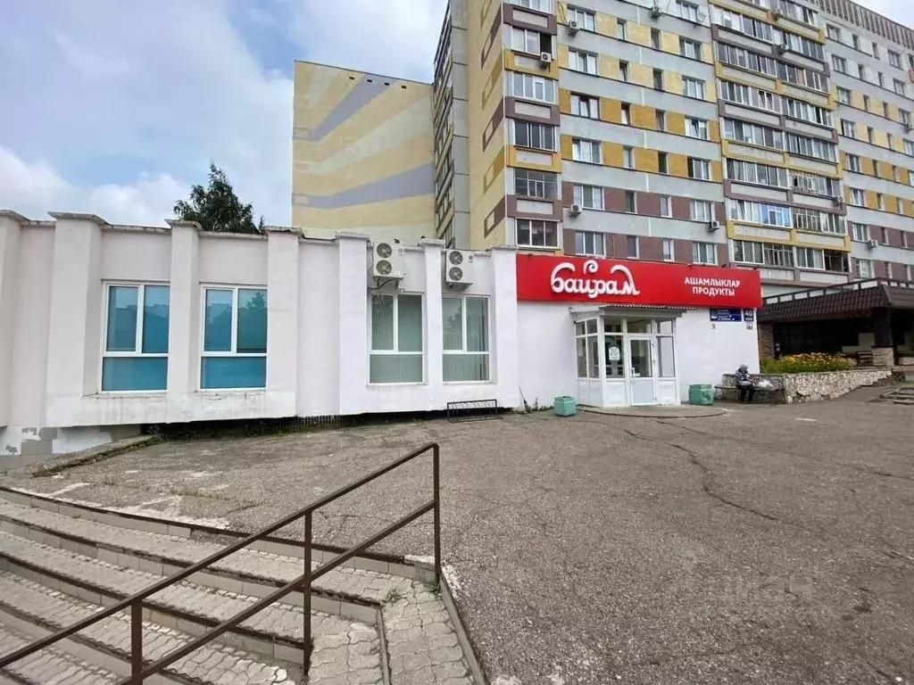 Помещение свободного назначения в Татарстан, Набережные Челны просп. ... - Фото 1