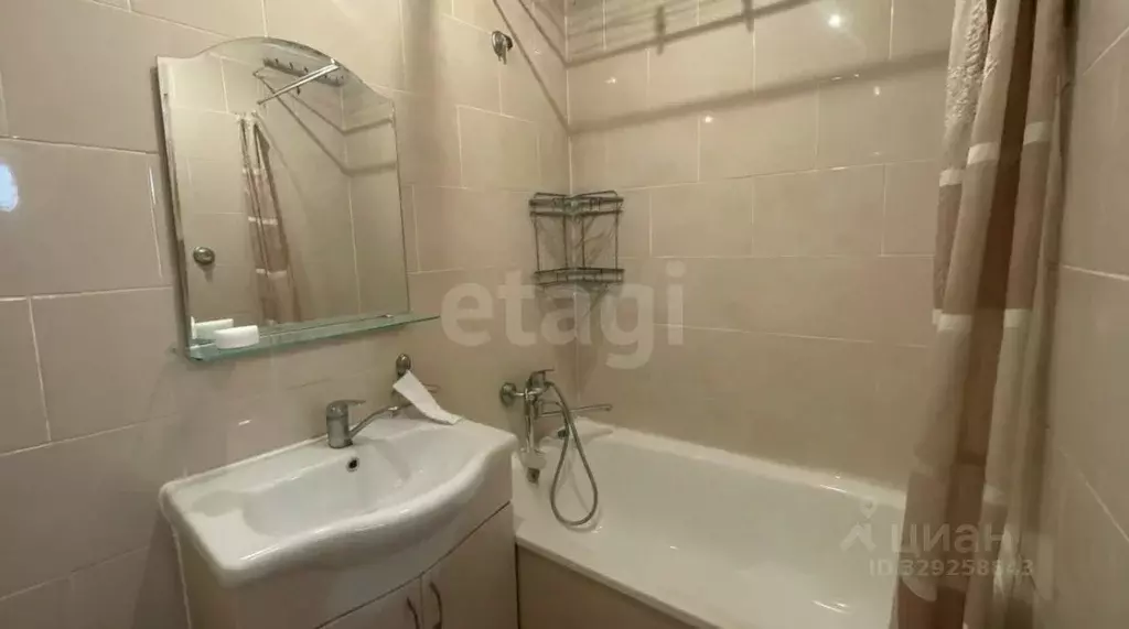 2-к кв. Алтайский край, Барнаул ул. Шумакова, 60 (45.8 м) - Фото 1