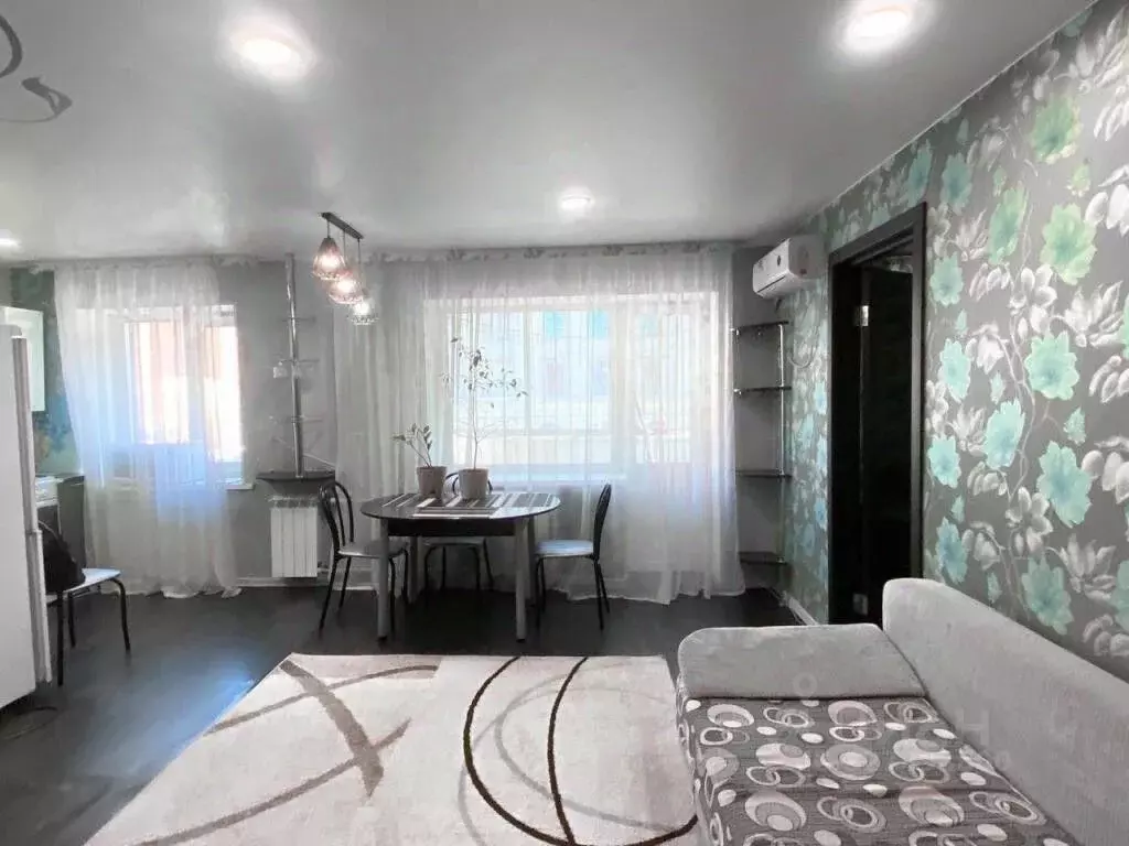 2-к кв. Амурская область, Благовещенск Октябрьская ул., 156 (42.5 м) - Фото 2