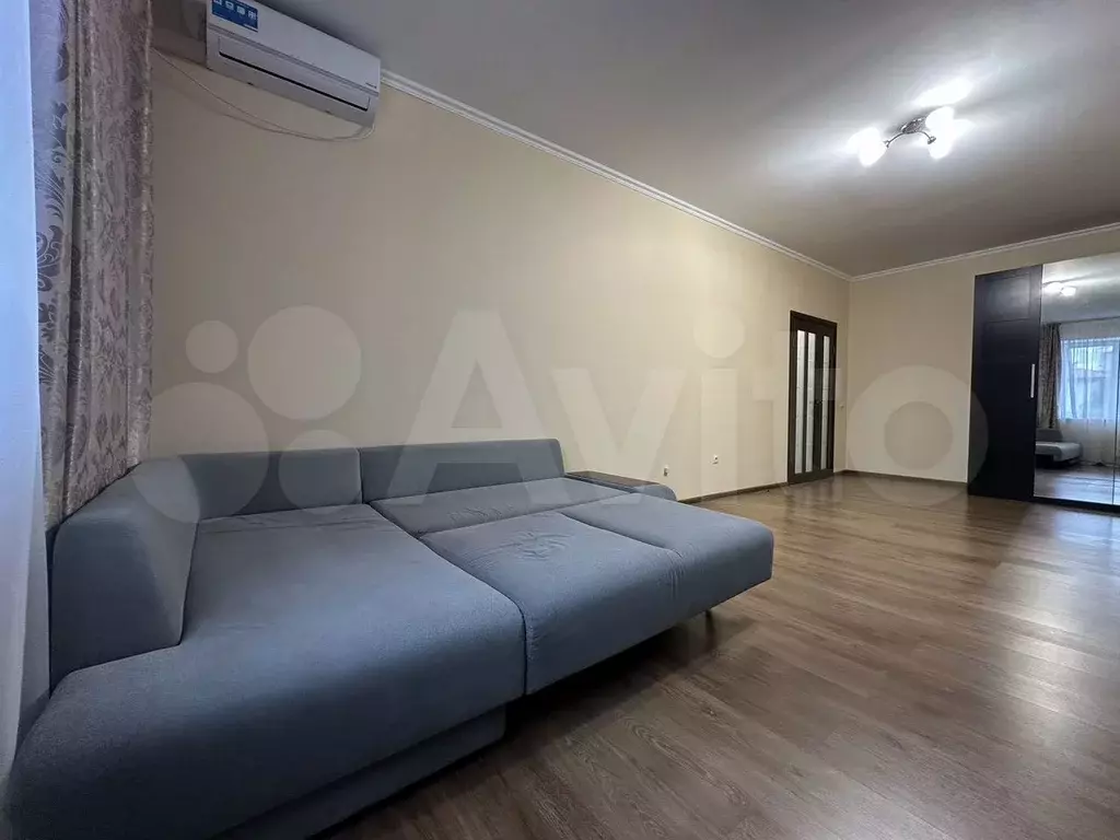 1-к. квартира, 50 м, 4/17 эт. - Фото 0
