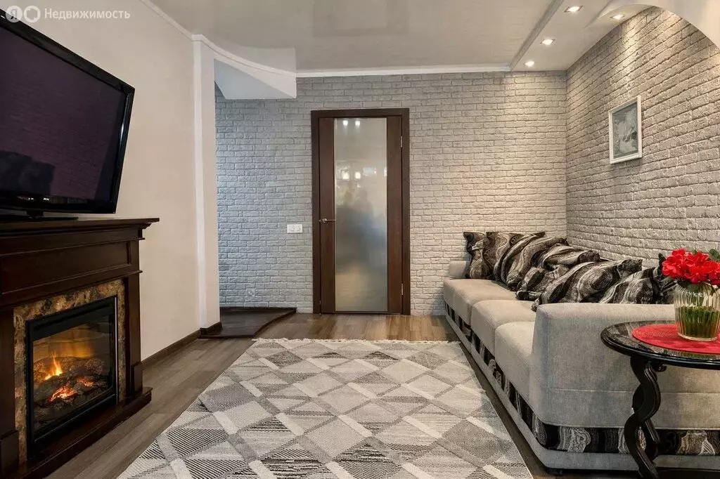 2-комнатная квартира: Алушта, Партизанская улица, 23 (47.3 м) - Фото 2