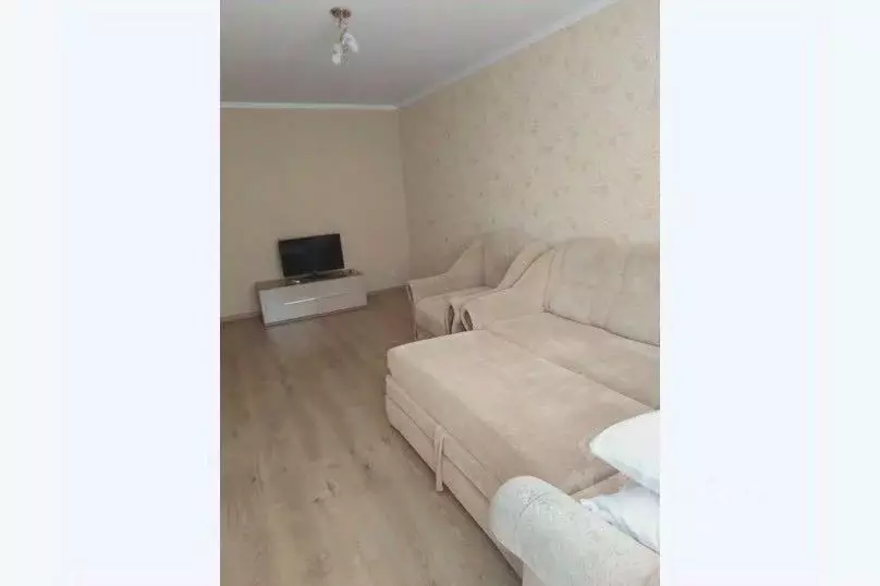2-к кв. Крым, Евпатория городской округ, Мирный пгт ул. Сырникова, 24 ... - Фото 0