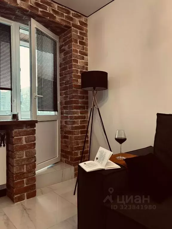 Студия Саратовская область, Саратов ул. Имени Сакко и Ванцетти, 24/32 ... - Фото 1