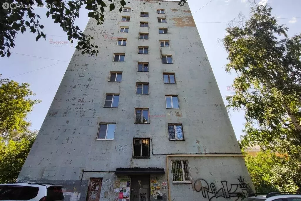2-комнатная квартира: Екатеринбург, улица Бажова, 49 (45 м) - Фото 1