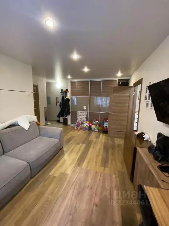 2-к кв. Ленинградская область, Гатчина ул. Гагарина, 4 (45.0 м) - Фото 2