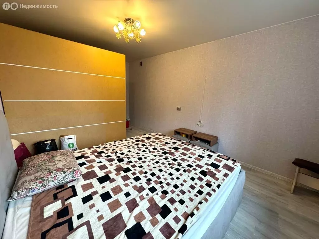 1к в 8-комнатной квартире (17.7 м) - Фото 2