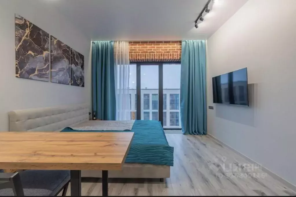 Студия Санкт-Петербург наб. Макарова, 58с2 (30.0 м) - Фото 0