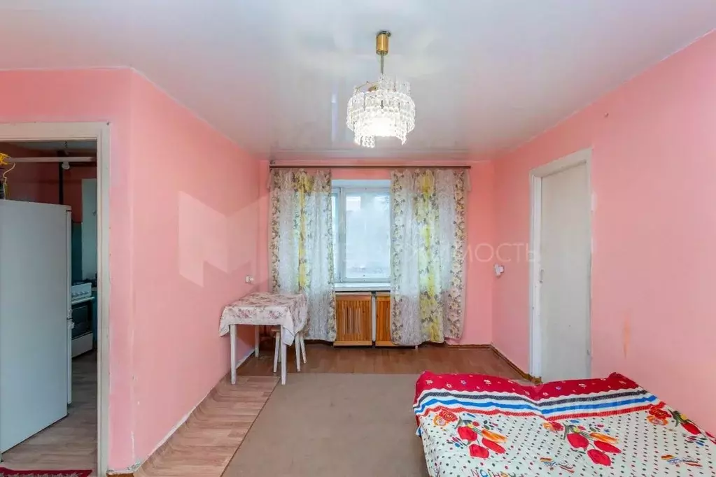 2-к кв. Тюменская область, Тюмень ул. Щорса, 11 (40.0 м) - Фото 1