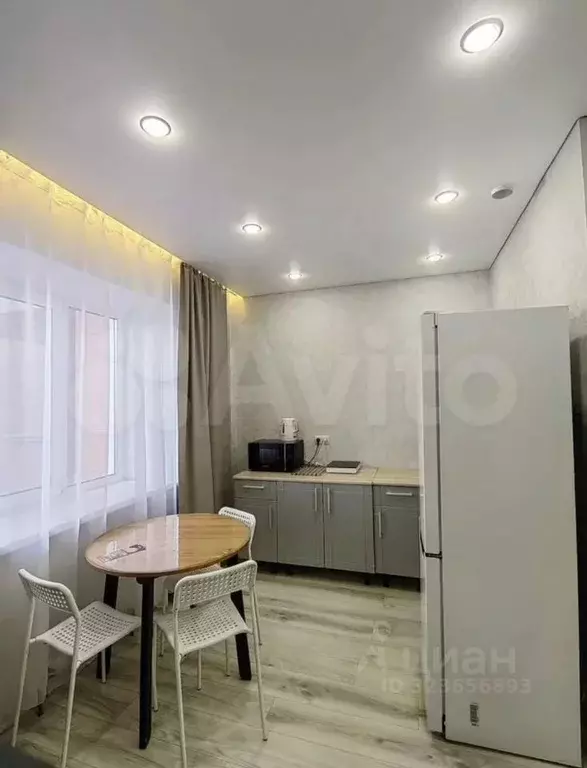 2-к кв. Хакасия, Абакан просп. Дружбы Народов, 43А (75.0 м) - Фото 1