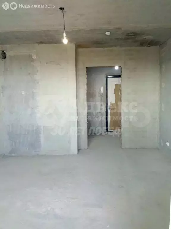 Квартира-студия: Тюмень, Алматинская улица, 5 (30 м) - Фото 2