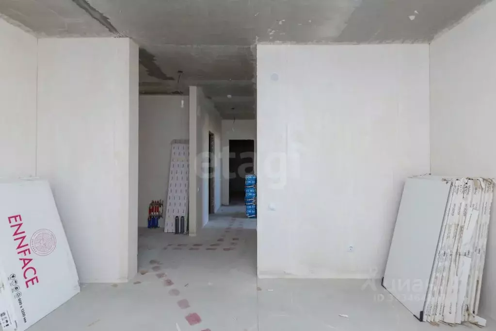 2-к кв. Тюменская область, Тюмень ул. Сергея Свиридова, 11 (52.3 м) - Фото 1