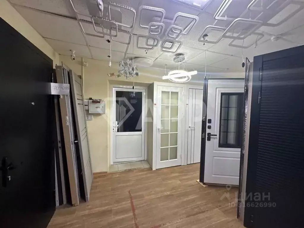 Помещение свободного назначения в Татарстан, Набережные Челны просп. ... - Фото 0