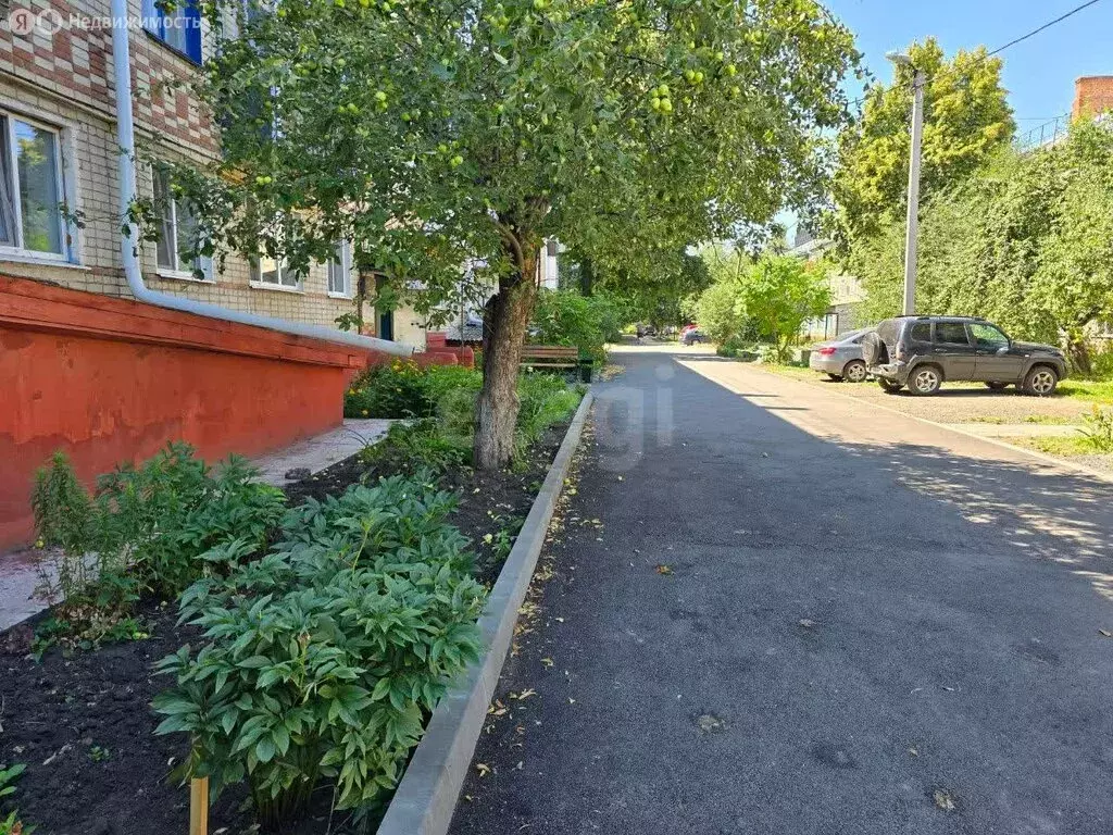 3-комнатная квартира: Валуйки, улица Курячего, 24/8 (41.8 м) - Фото 1