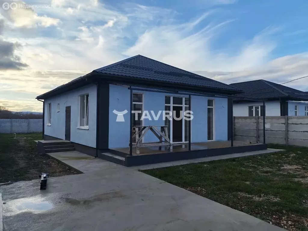 Дом в Перевальное, Владимирская улица (100 м) - Фото 1