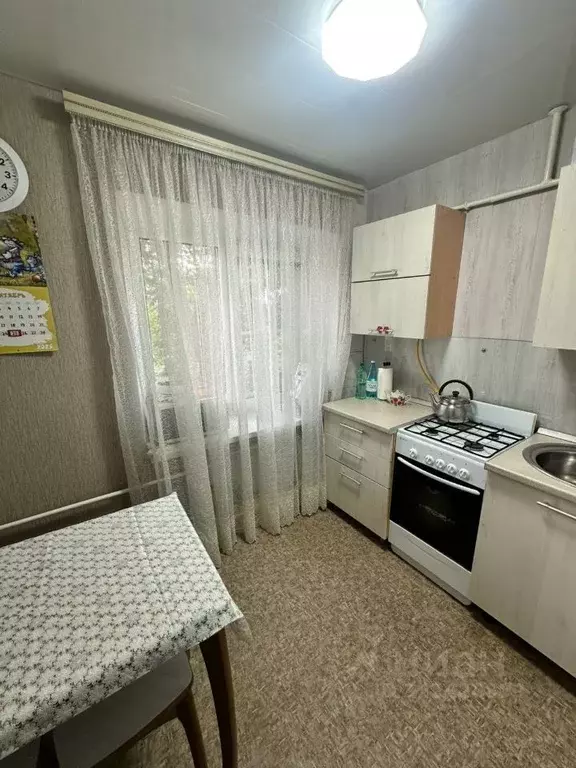 3-к кв. Волгоградская область, Светлоярский район, с. Большие ... - Фото 1