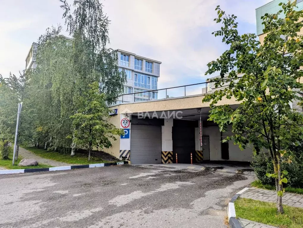 Гараж в Московская область, Красногорск городской округ, д. Глухово ... - Фото 1