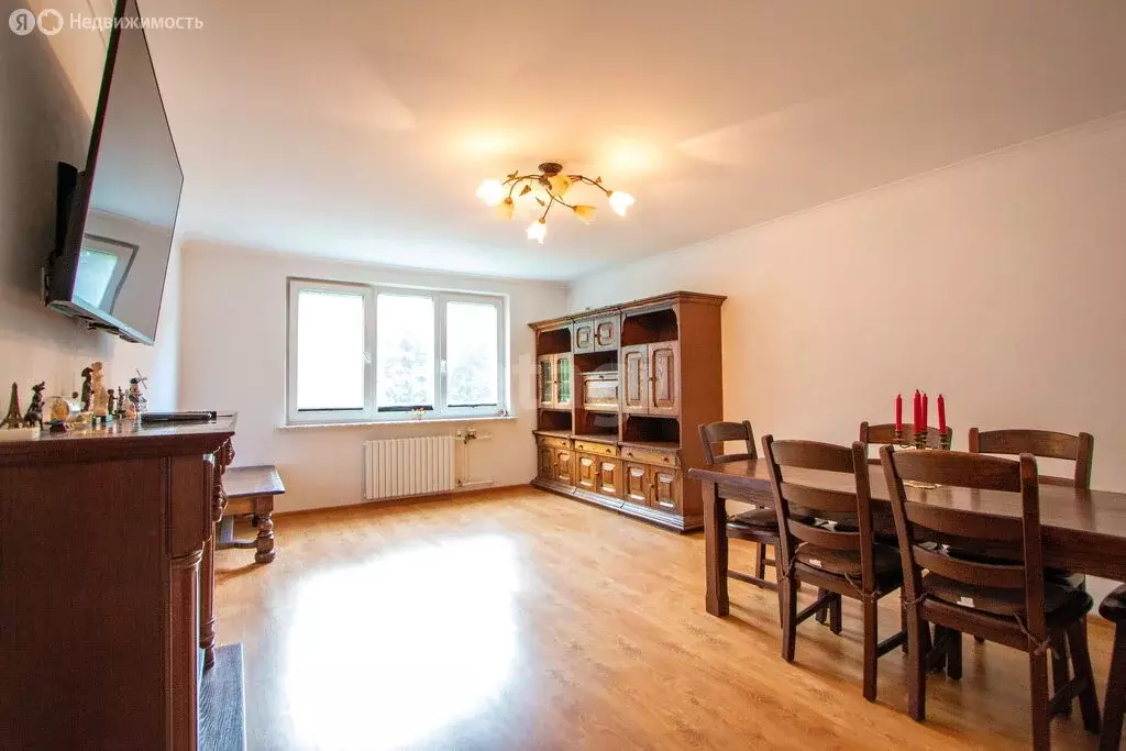 2-комнатная квартира: Калининград, Воскресенская улица, 3 (61.1 м) - Фото 1