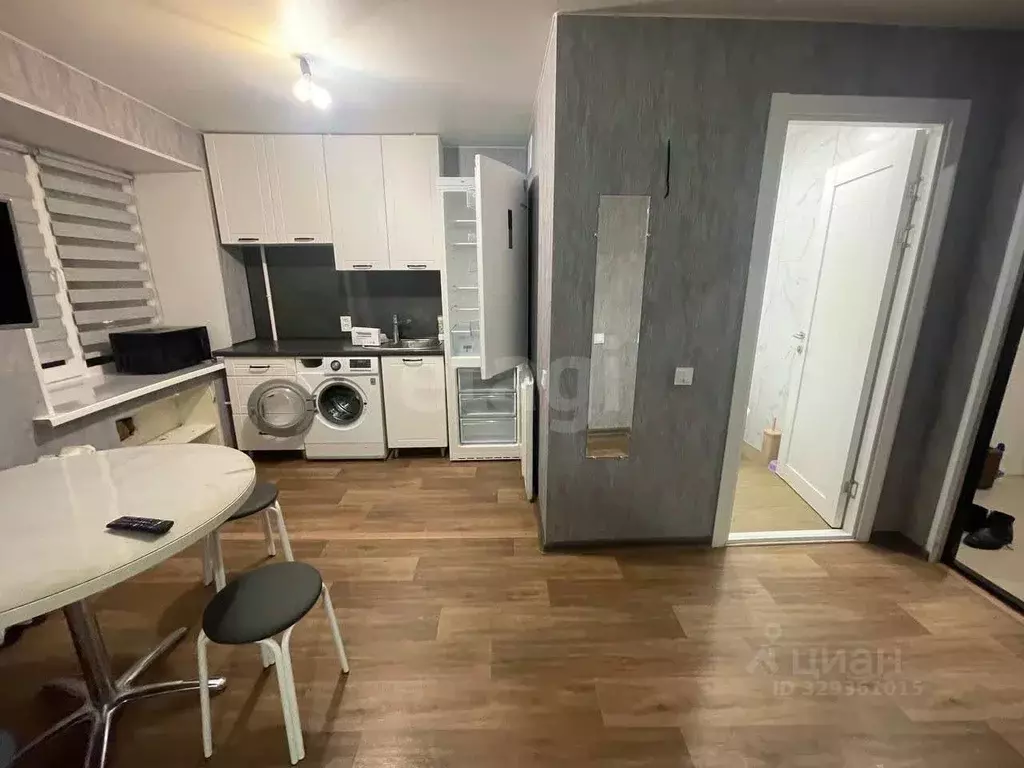 Студия Тюменская область, Тюмень ул. Республики, 88 (26.0 м) - Фото 1