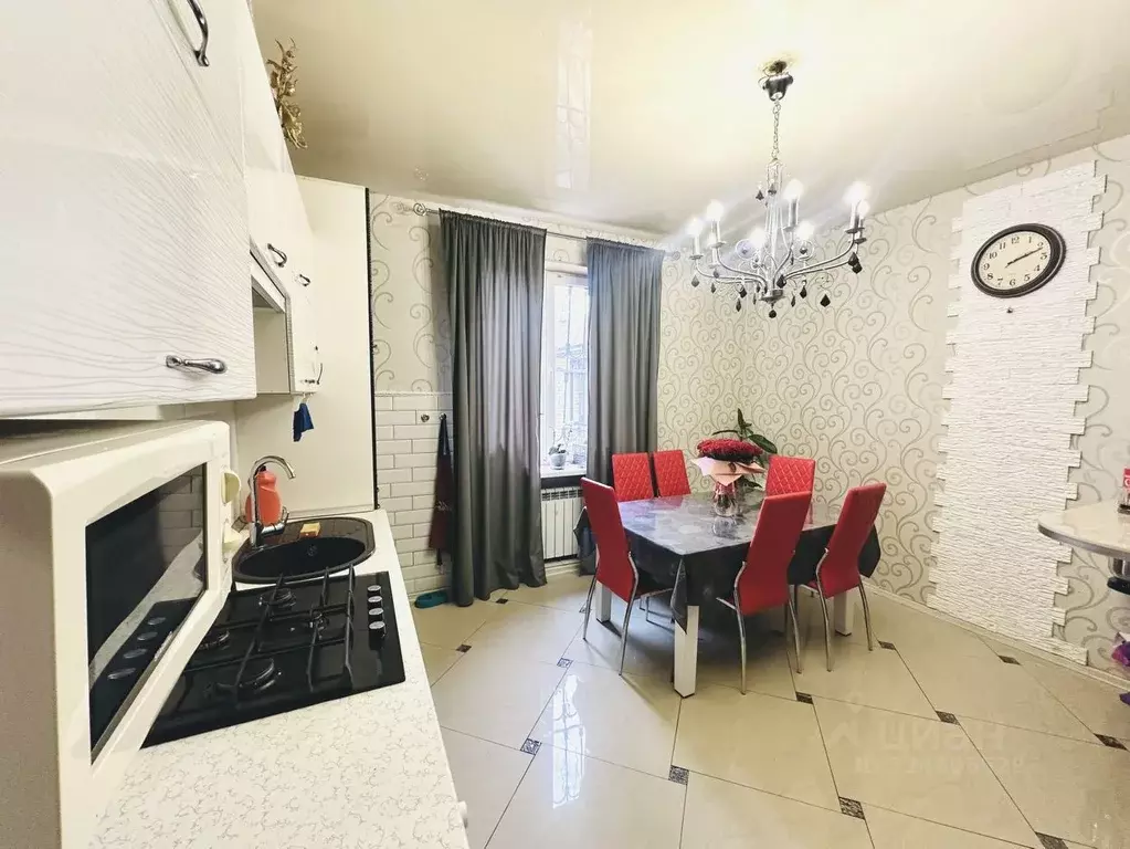 Дом в Ставропольский край, Ставрополь ул. Куйбышева, 21 (229 м) - Фото 1