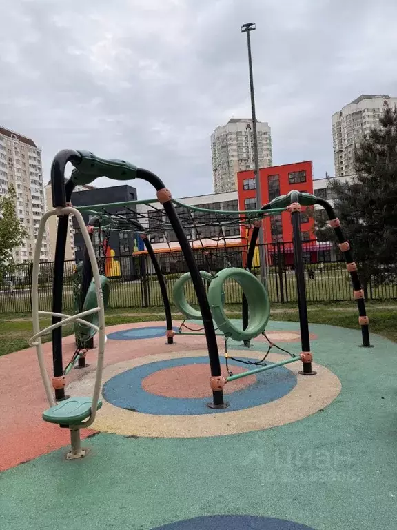 1-к кв. Москва просп. Защитников Москвы, 8 (36.8 м) - Фото 2