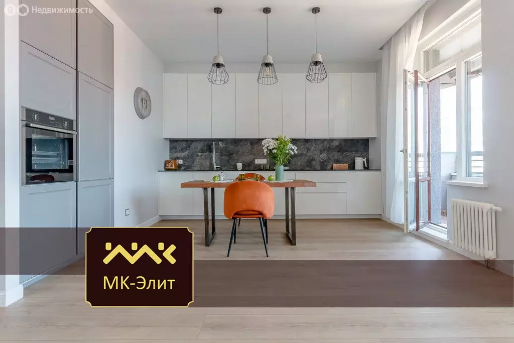 3-комнатная квартира: Санкт-Петербург, Корпусная улица, 3 (104.8 м) - Фото 0