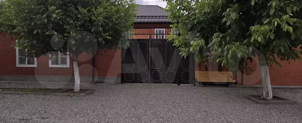 Дом 350 м на участке 6 сот. - Фото 0
