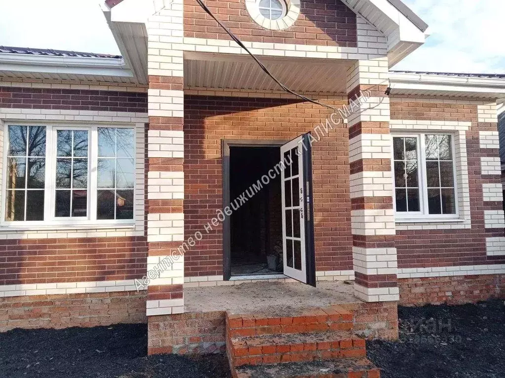 Дом в Ростовская область, Таганрог 19-й пер. (110 м) - Фото 1