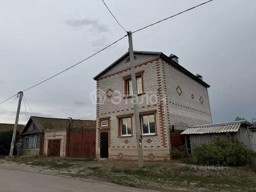 Дом в Волгоградская область, Ленинск ул. Карла Маркса, 23 (117 м) - Фото 1