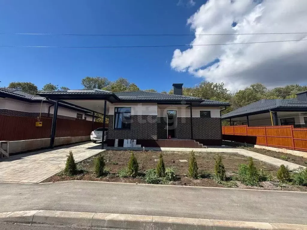 Дом в Крым, Симферопольский район, Добровское с/пос, с. Краснолесье  ... - Фото 1