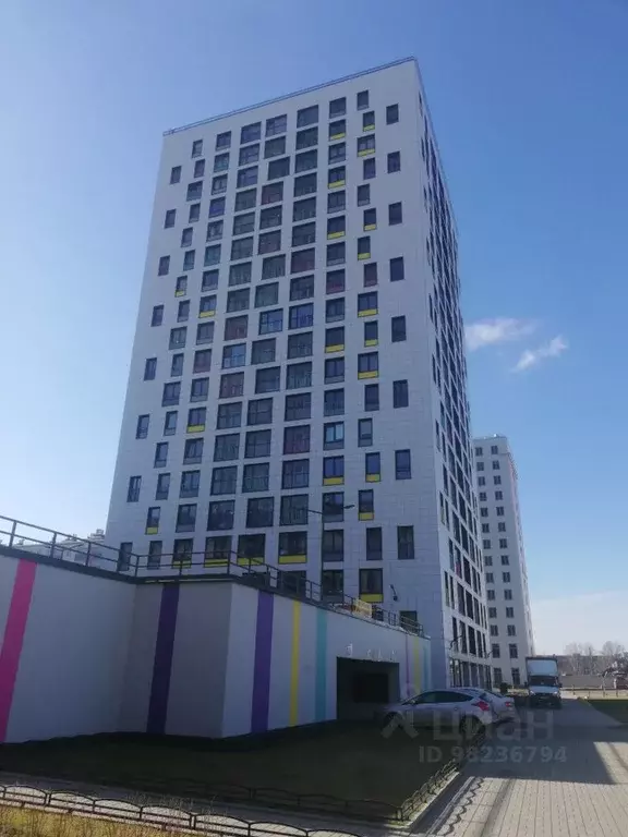 Гараж в Санкт-Петербург ул. Парфеновская, 9к1 (15 м) - Фото 0