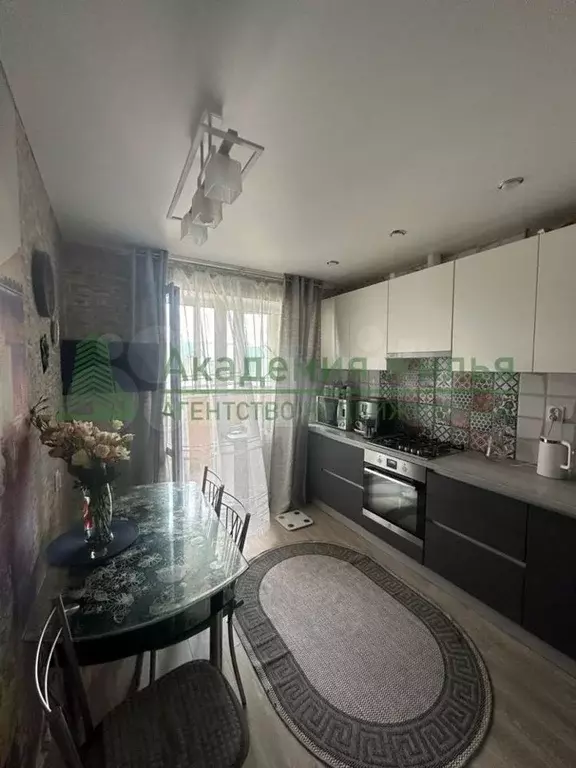 3-к. квартира, 65 м, 3/3 эт. - Фото 1