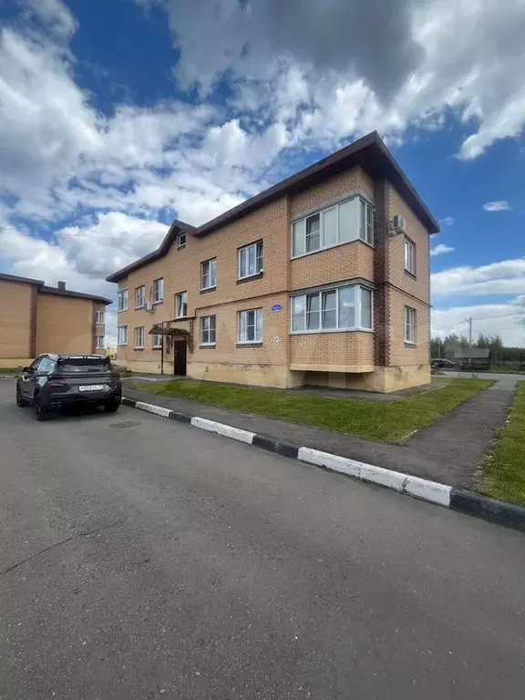 2-к. квартира, 55 м, 1/2 эт. - Фото 1