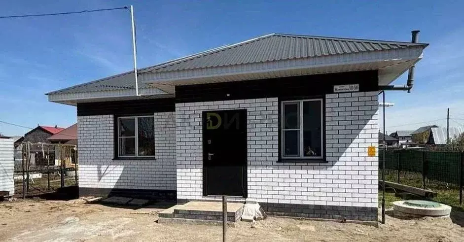 Дом в Алтайский край, Барнаул городской округ, с. Власиха ул. ... - Фото 1