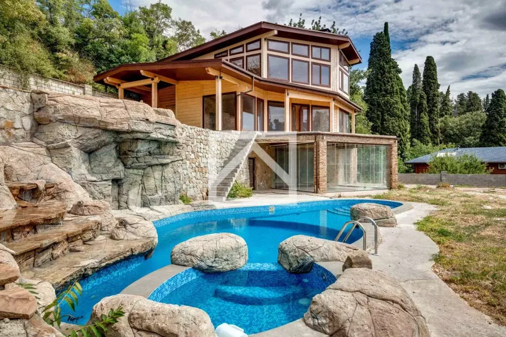 Дом в Крым, Ялта муниципальный округ, Массандра пгт ул. Совхозная, 11А ... - Фото 1