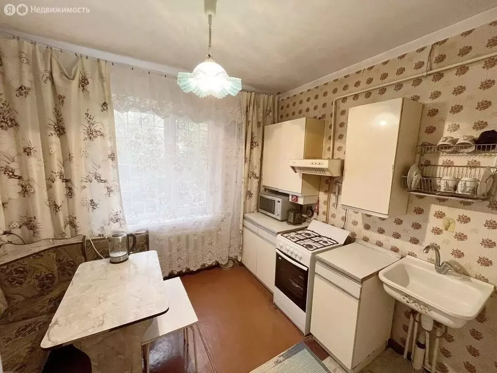 3-комнатная квартира: Симферополь, улица Бела Куна, 15 (68 м) - Фото 2