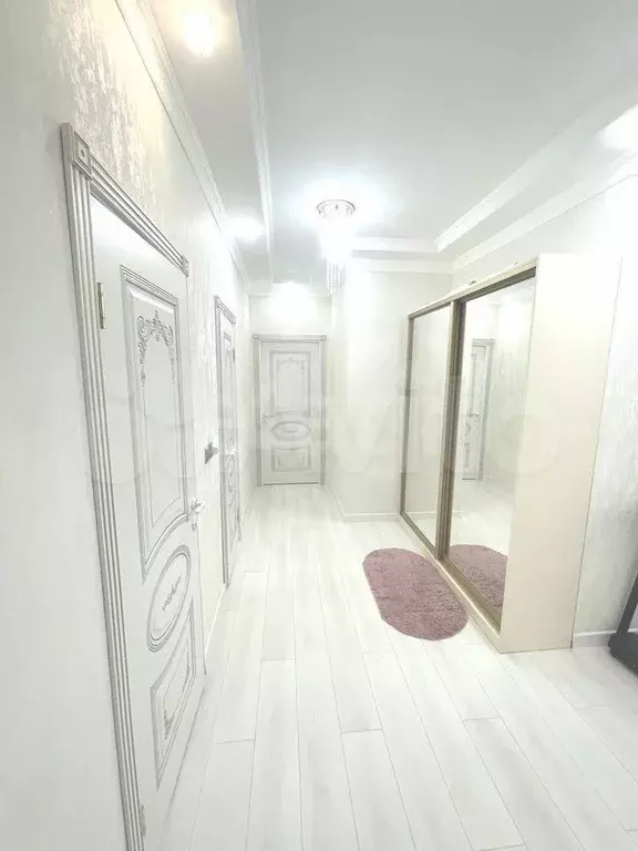 3-к. квартира, 90 м, 3/22 эт. - Фото 0