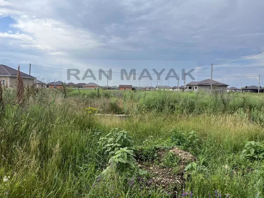 Участок в Адыгея, Майкоп городской округ, пос. Северный ул. ... - Фото 0