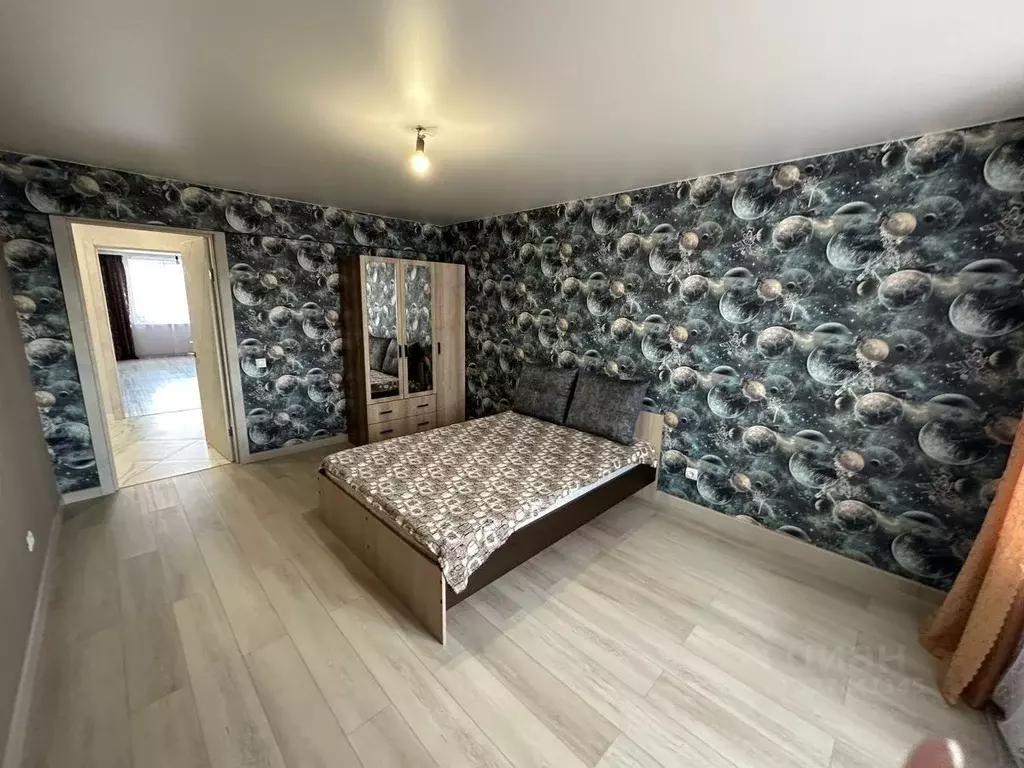 2-к кв. Пензенская область, Пенза ул. 65-летия Победы, 3 (68.0 м) - Фото 1