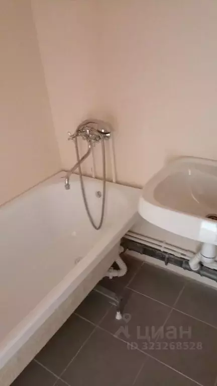 1-к кв. Саратовская область, Энгельс ул. Колотилова, 80Б (35.0 м) - Фото 2