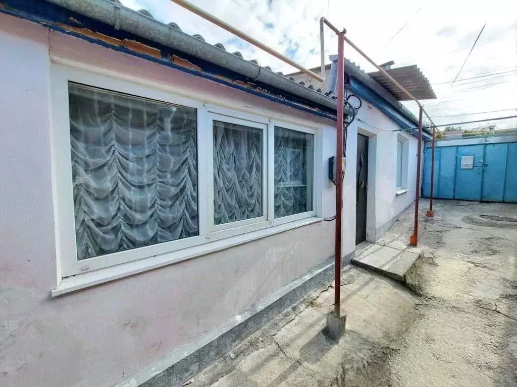 Дом в Крым, Симферополь ул. 8 Марта, 101 (57 м) - Фото 1