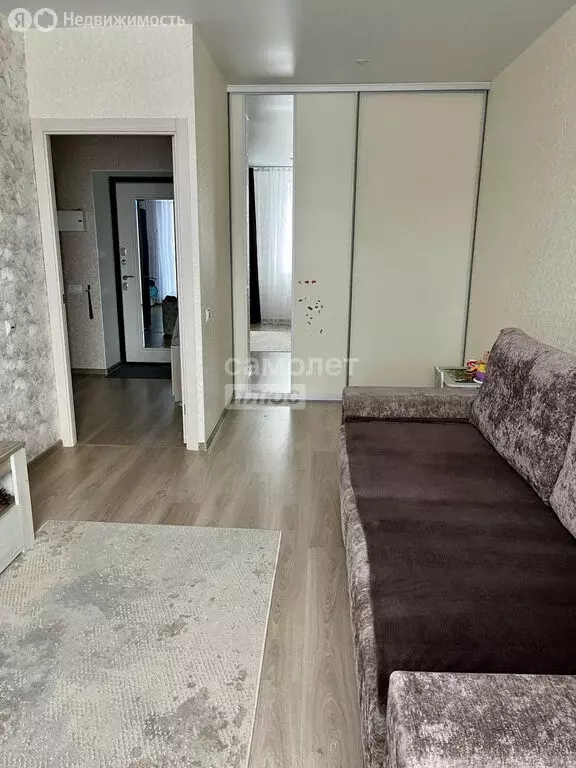 1-комнатная квартира: Волгоград, улица Расула Гамзатова, 7 (36.3 м) - Фото 1