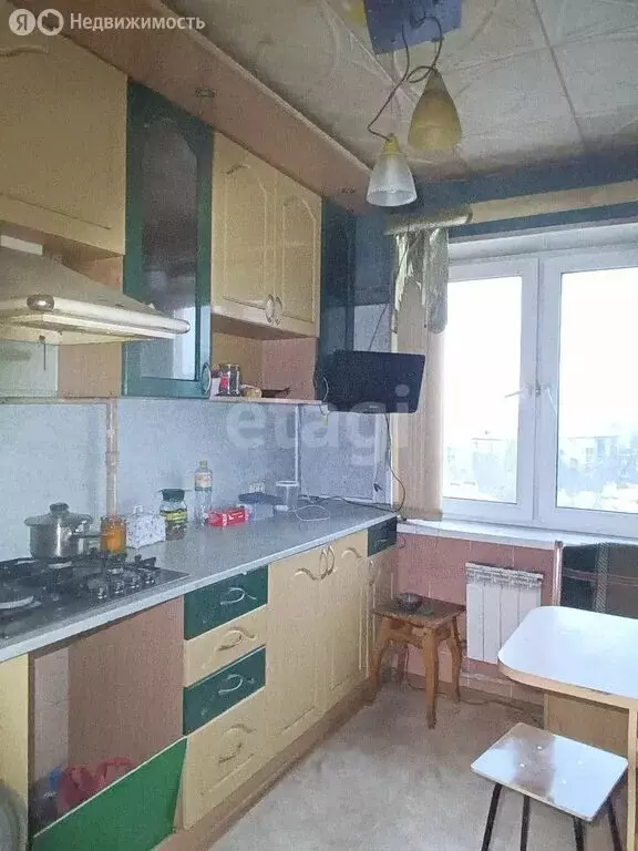 3-комнатная квартира: Нижний Новгород, улица Шаляпина, 8 (60 м) - Фото 1