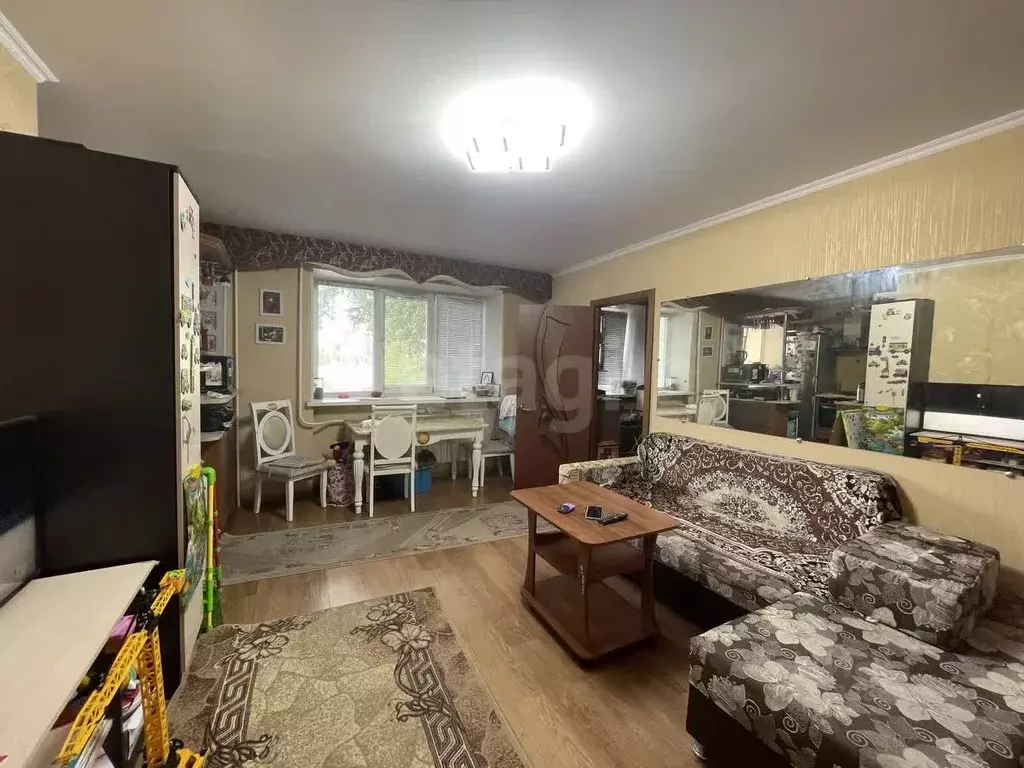 2-к кв. Красноярский край, Красноярск ул. Чайковского, 13 (43.2 м) - Фото 0