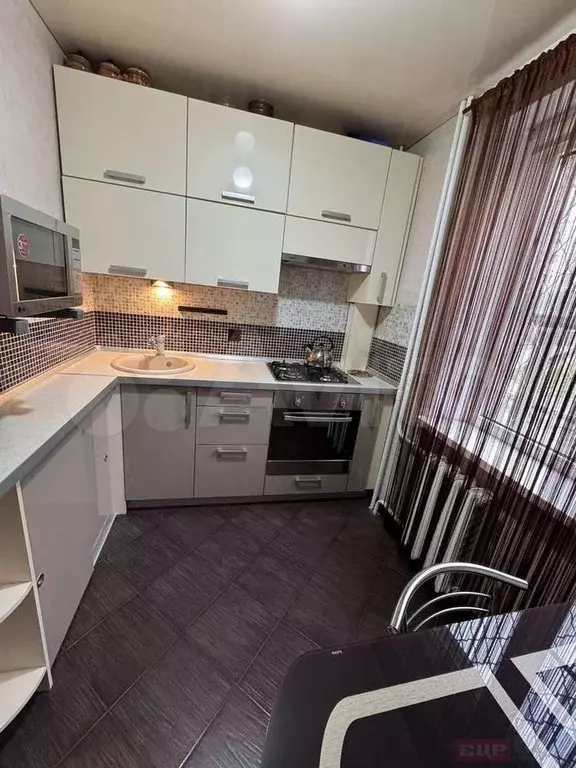 2-к. квартира, 50 м, 1/5 эт. - Фото 1