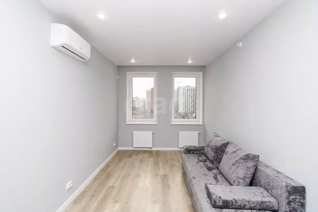 1-к кв. Тюменская область, Тюмень Полевая ул., 108 (40.45 м) - Фото 1