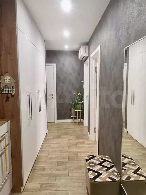 2-к. квартира, 65 м, 1/3 эт. - Фото 0